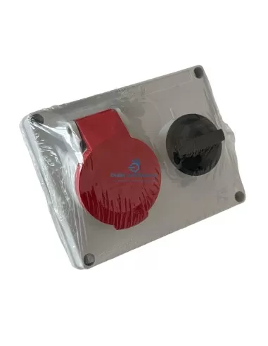 Ilme SQ 1664 Toma con bloqueo 380v 16a 3p+T para panel
